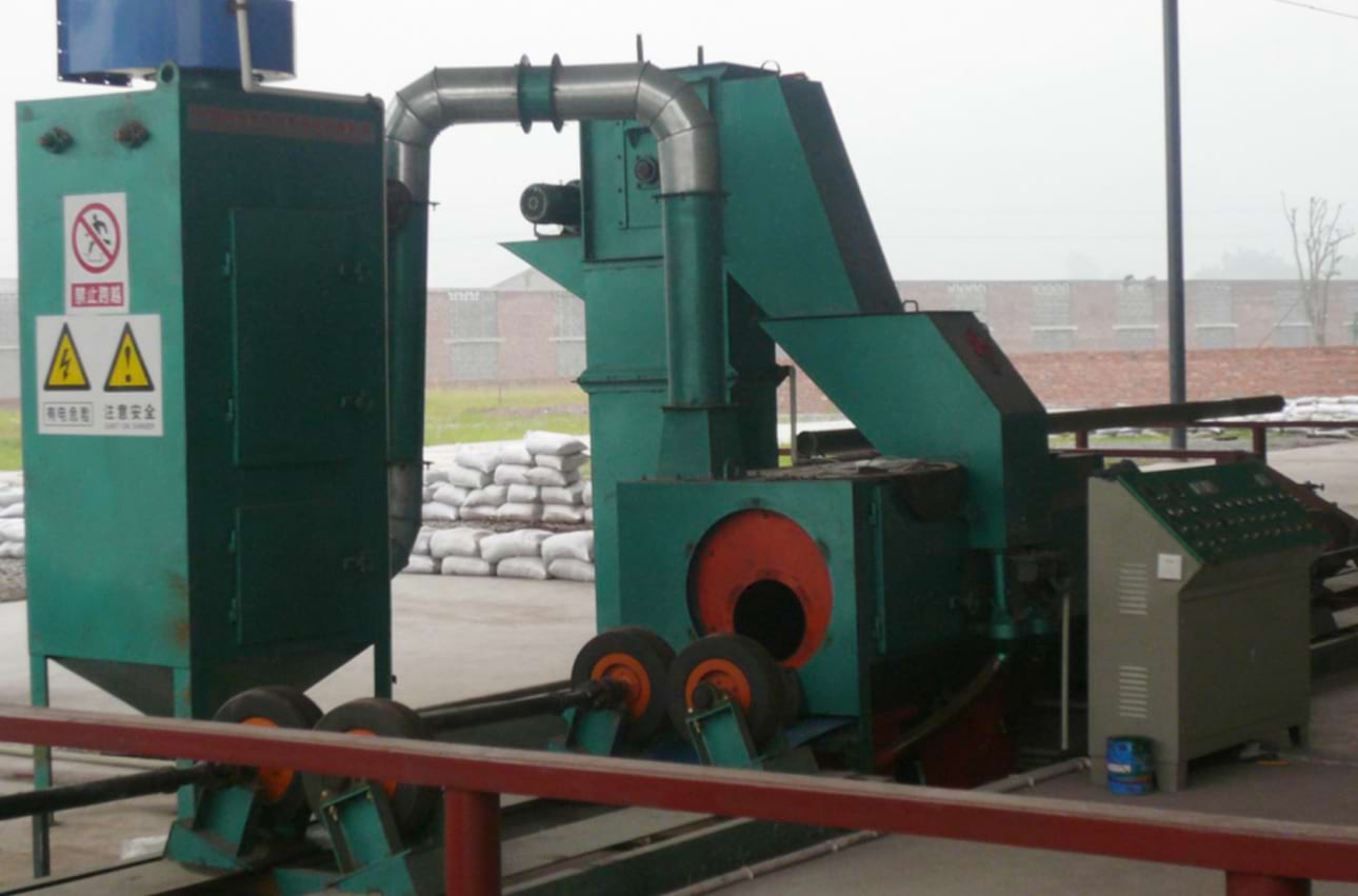 Steel pipe shot blasting and rust removal machine